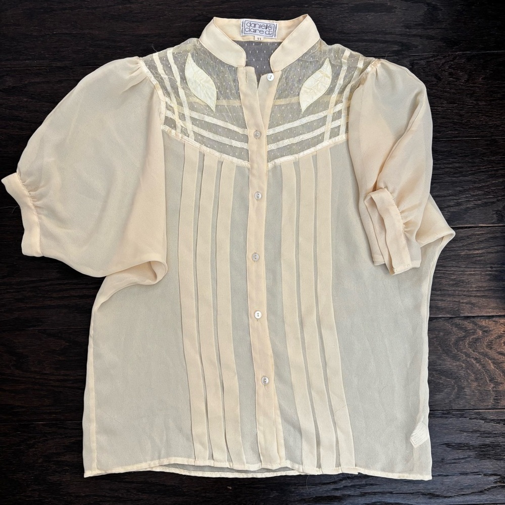 Elegant Cannery Yellow Vintage Blouse